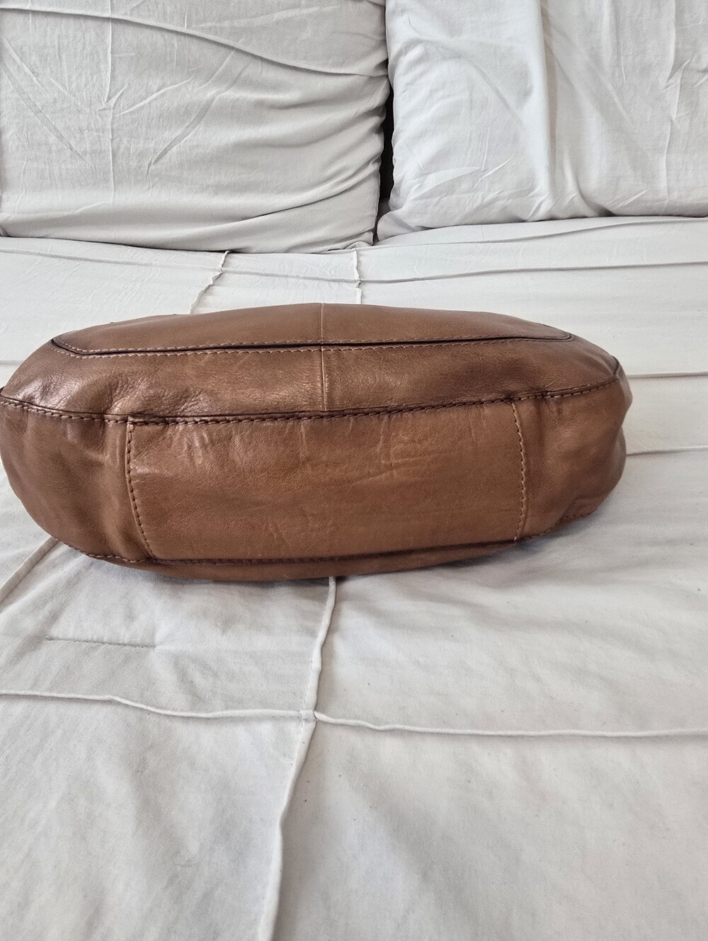 Brown Genuine Leather Crescent Shoulder Bag - Classic Women's Bag - Picture 3 of 5